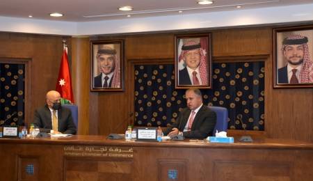 القطامين برنامج قيد الدراسة لتوفير دعم مالي للعامل وصاحب العمل