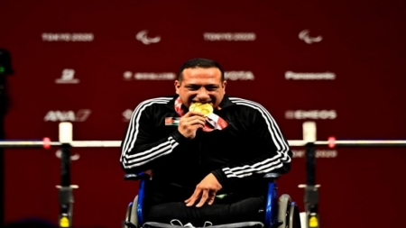 عمر قرادة يُتوج بالذهبية في بطولة العالم لرفع الأثقال البارالمبية