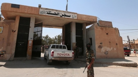 سوريا.. فرار 20 عنصرا من داعش في هجوم للتنظيم على سجن بالحسكة