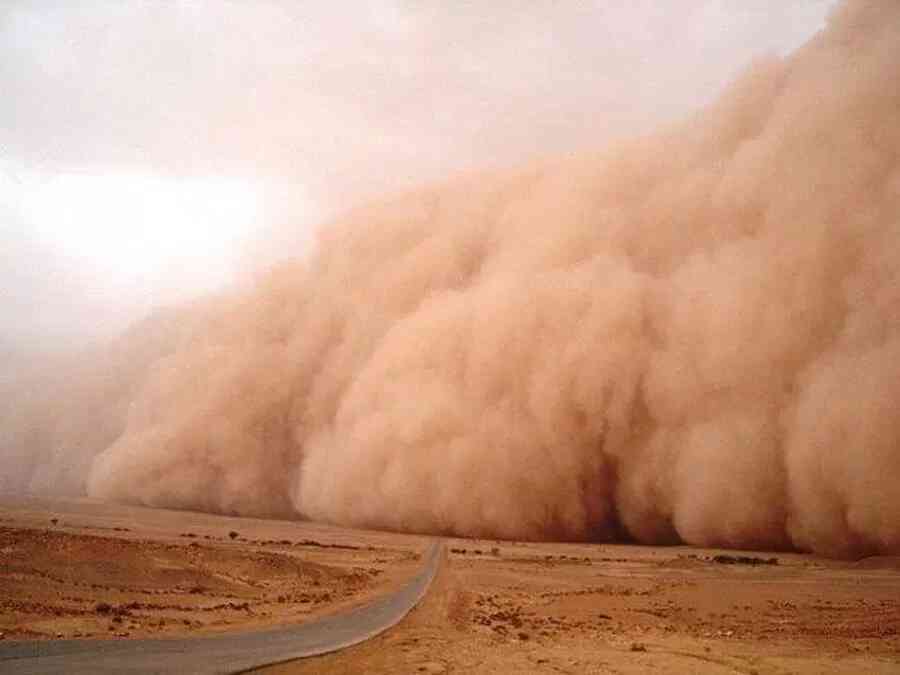 موجة غبار قادمة من مصر تضرب العقبة.. والسلطة تحذر
