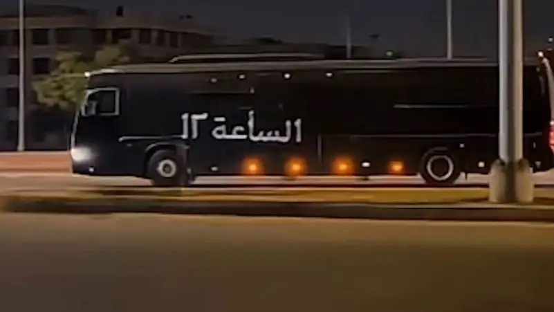 يسير دون سائق وأرعب المصريين.. السلطات تكشف غموض باص الساعة 12