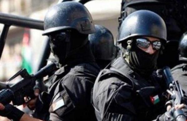 الامن يكشف تفاصيل فيديو متداول: مداهمة مجموعة من الاشخاص المطلوبين بقضايا مخدرات