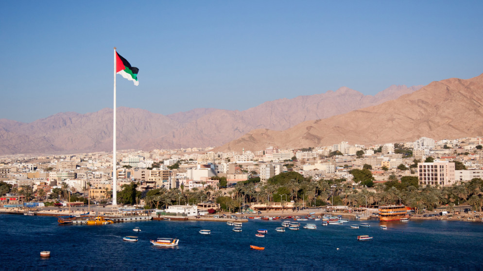 الأردن يوافق على تزويد لبنان بالغاز الطبيعي عبر الباخرة العائمة في العقبة