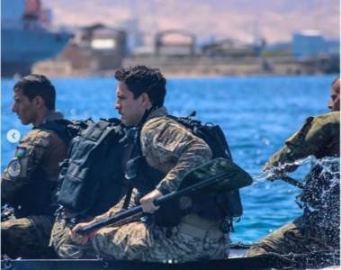 ولي العهد ينشر صور ويعلق: طقس رائع وهمة عالية