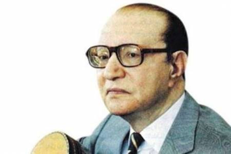فيديو نادر لـ محمد عبد الوهاب وهو يرتل القرآن شاهد