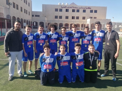 مجموعة  مدارس الجامعة – بنين  تحرز المركز الثالث ببطولة كرة القدم للمدارس