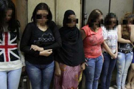 تفاصيل تحرير 21 فتاة من الاستعباد الجنسي بالبحرين!!؟؟