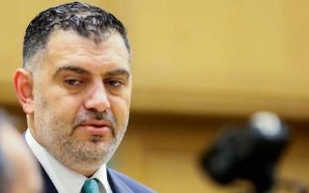 لماذا اختفى وزير العمل نضال البطاينة عن المشهد العام بالاردن مؤخرا؟!