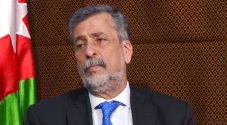 الكلالدة التصويت بالانتخابات لا بد أن يكون “وجاهيا” وزيادة عدد مواقع الاقتراع