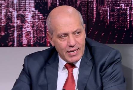 الحكومة حائرة وتشتري الوقت فقط
