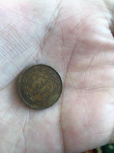 حكومة الخصاونة تخفض سعر البنزين تعريفة