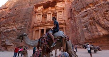 انخفاض إيرادات السياحة في الأردن 33 مليار دينار بسبب كوفيد-19
