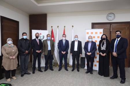 وزارة الشباب وأورانج توقعان اتفاقية تعاون مشترك في مجال المراكز الرقمية الممولة من الاتحاد الأوروبي
