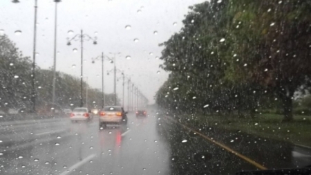 أجواء غائمة وأمطار متفرقة الجمعة.. تفاصيل الطقس لـ 4 ايام