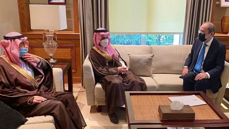 رسالة من العاهل السعودي للملك عبدالله حول التطورات الأخيرة