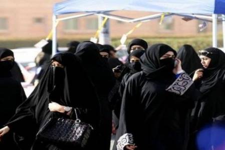 دولة خليجية تلغي عقوبة الحمل غير الشرعي وممارسة الجنس دون زواج