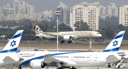 شركات طيران تلغي رحلاتها إلى إسرائيل