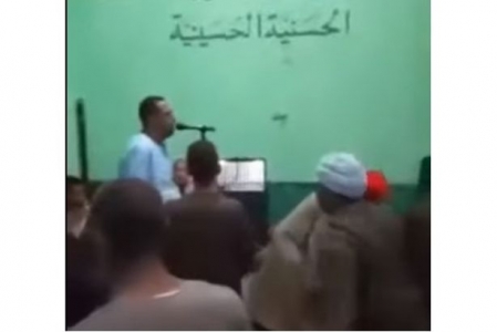 فيديو مؤثر.. لحظة وفاة مُنشد صوفي أثناء أدائه وصلة مدح في حب الرسول