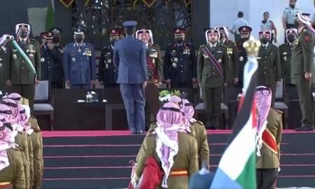 الملك ينعم بأوسمة على مرتبات من الجيش والاجهزة الأمنية اسماء