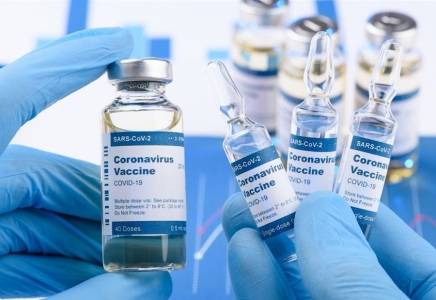 اليونان تتعهد بتقديم 150 ألف جرعة لقاح للأردن