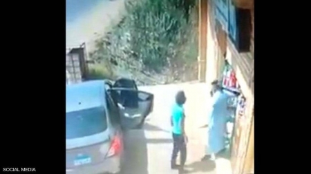فيديو صادم يوثق خطف طفل بمصر.. الام تصرخ والسلطات تبحث عن الجناة