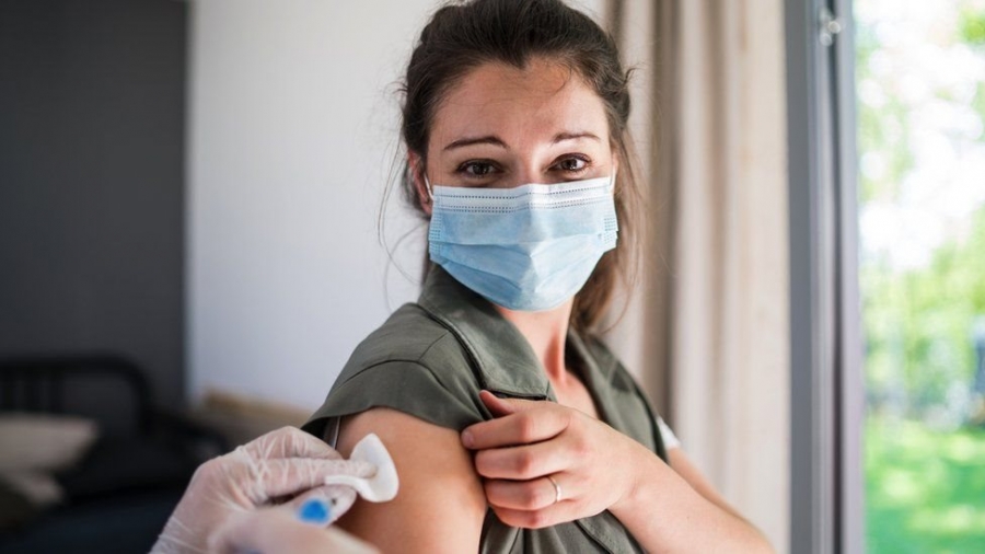 دراسة بريطانية: التطعيم الكامل يحد من الإصابة بكورونا طويل الأمد