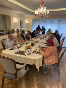 نواب وشخصيات على مائدة افطار السفير السعودي اسماء وصور