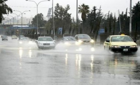 أمطار متوسطة إلى غزيرة الجمعة والسبت في المملكة.. (تفاصيل)