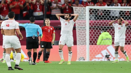 بعد آداء متميز.. الأردن يودع كأس العرب بعد خسارته أمام مصر بثلاثة اهداف لهدف