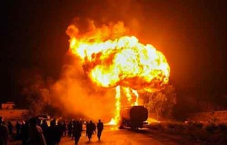 أبو ظبي: انفجار في 3 صهاريج للمحروقات