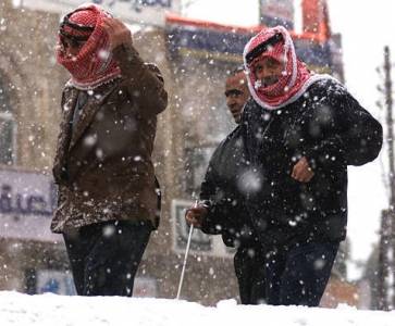 خبير يكشف أسباب شدة برد الشتاء هذا العام