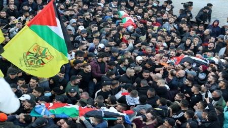 تشييع "غاضب" لجثامين 3 شهداء فلسطينيين في نابلس 282776_20_1644355234