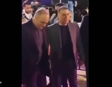 بالفيديو ..الخصاونة والفراية يشاركان بـدبكة ضمن أمسيات رمضان في اربد