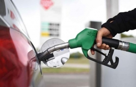 الشوبكي مقبلون على ارتفاعات غير محتملة في أسعار البنزين والسولار