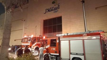 3 إصابات بحريق في استقلال مول بعمان.. فيديو