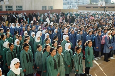 تحذير من اتساع الاحتجاجات الطلابية في المدارس بالأردن بسبب نظام الفترتين