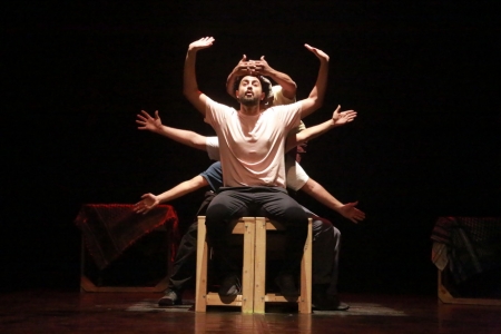 مسرحية كافي تعالج قضايا العالم العربي في مهرجان الأردن المسرحي 29