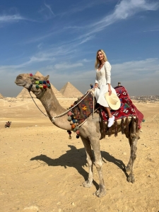 إيفانكا ترامب في الأهرامات: استكشفت جمال مصر للمرة الأولى (صور)