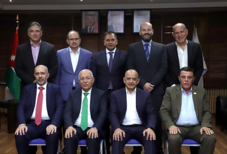مجلس إدارة تجارة عمان المنتخب يستقبل المهنئين