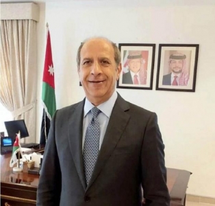 السفير الأردني بقطر: زيارة الملك تحمل رسائل هامة في ظروف حساسة