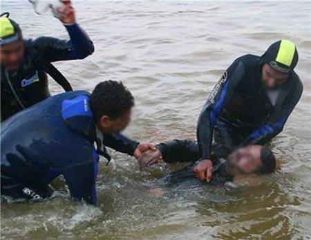 الجيش ينقذ شخصين تعرضا للغرق في البحر الميت