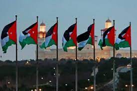 الأردنيون يحتفلون بالعيد السابع والسبعين لاستقلال المملكة
