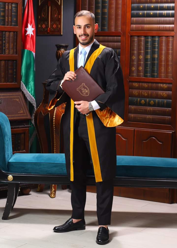 تهنئة من القلب لـ مهدي معن الخرابشة بمناسبة تخرجه من الجامعة الاردنية