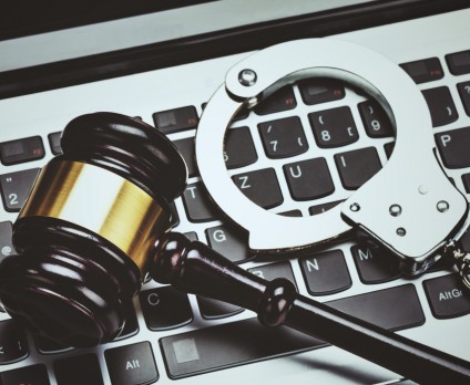 قانونية الأعيان تناقش اليوم مشروع قانون الجرائم الإلكترونية
