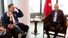 بالفيديو... سؤال ولا أغرب طرحه أردوغان على ماسك وهو يحمل طفله!؟