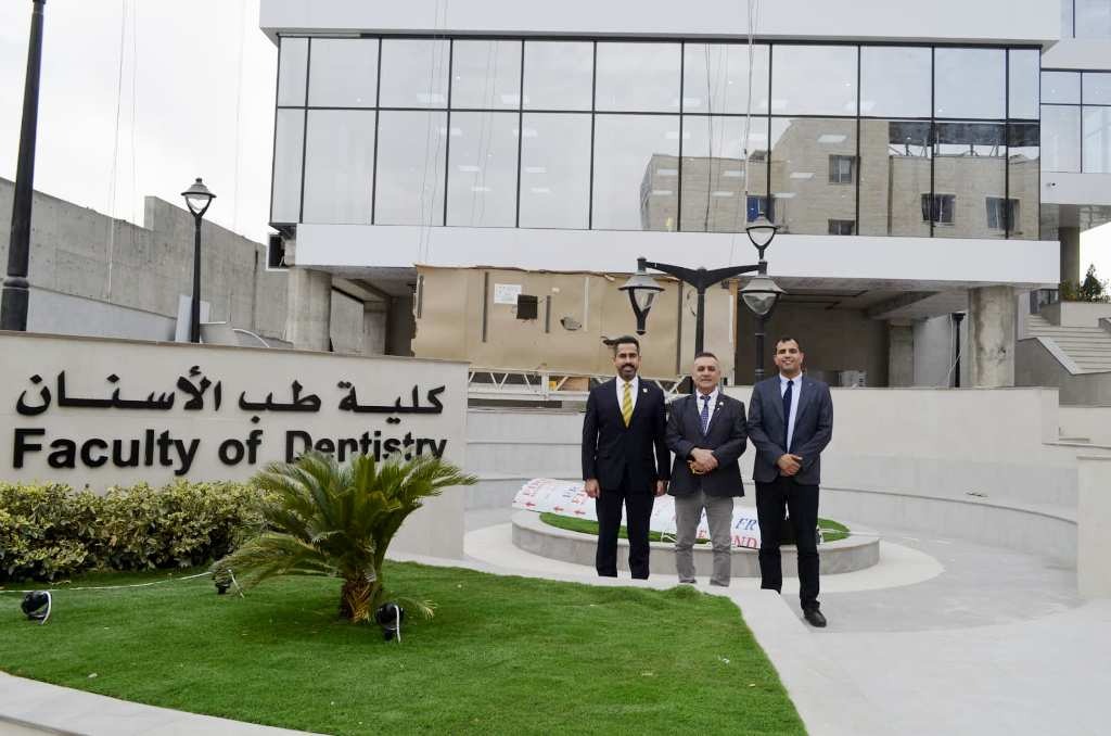 كلية طب الأسنان في جامعة عمان الأهلية تستضيف الدكتورالسرطاوي...صور