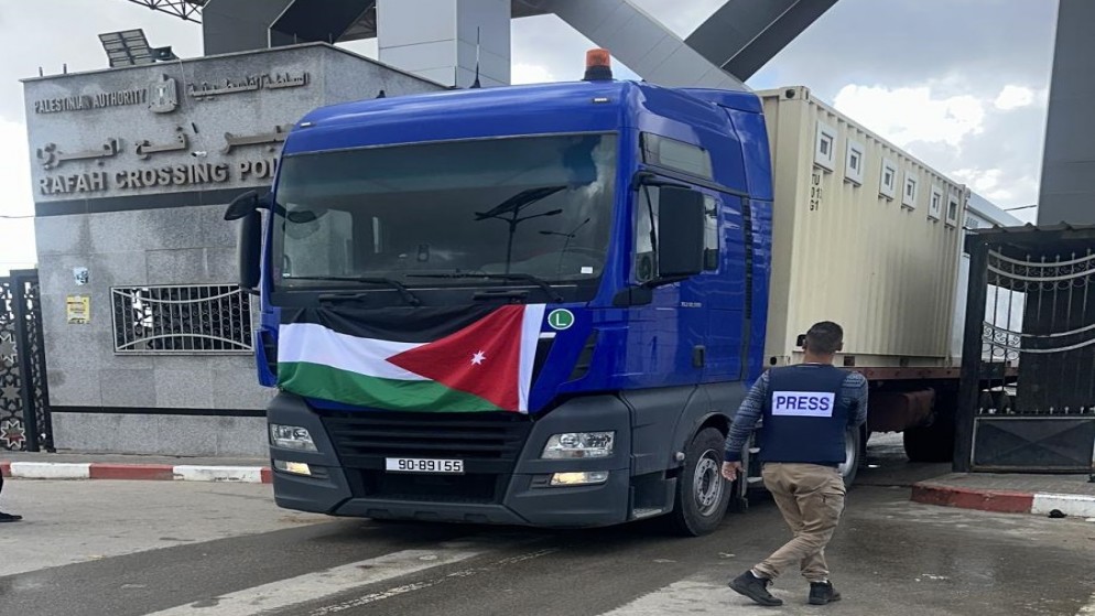 40 شاحنة تحمل تجهيزات المستشفى الميداني الأردني 2 تصل رفح