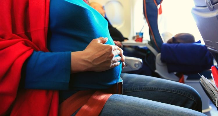 ولادة سيدة أردنية تغير مسار طائرة متجهة إلى لندن!