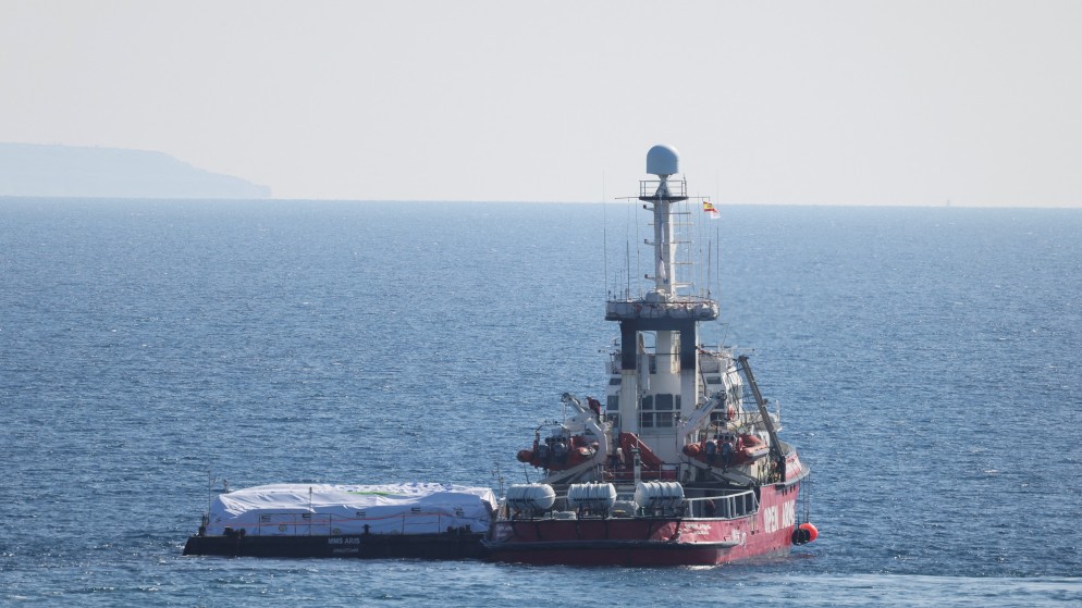 انطلاق أول سفينة تحمل نحو 200 طن مساعدات لغزة من قبرص