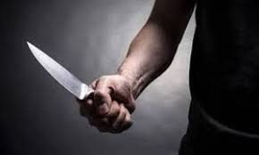 الحبس 6 أشهرلـ زوج هدد بقتل زوجته واشقائها واطفاله بالسكين!